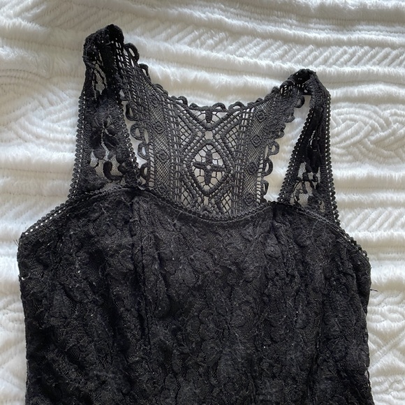 Little black lace dress - Picture 5 of 6